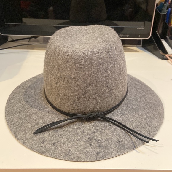 Anthroplogie Woolfelt Hat - Picture 2 of 5
